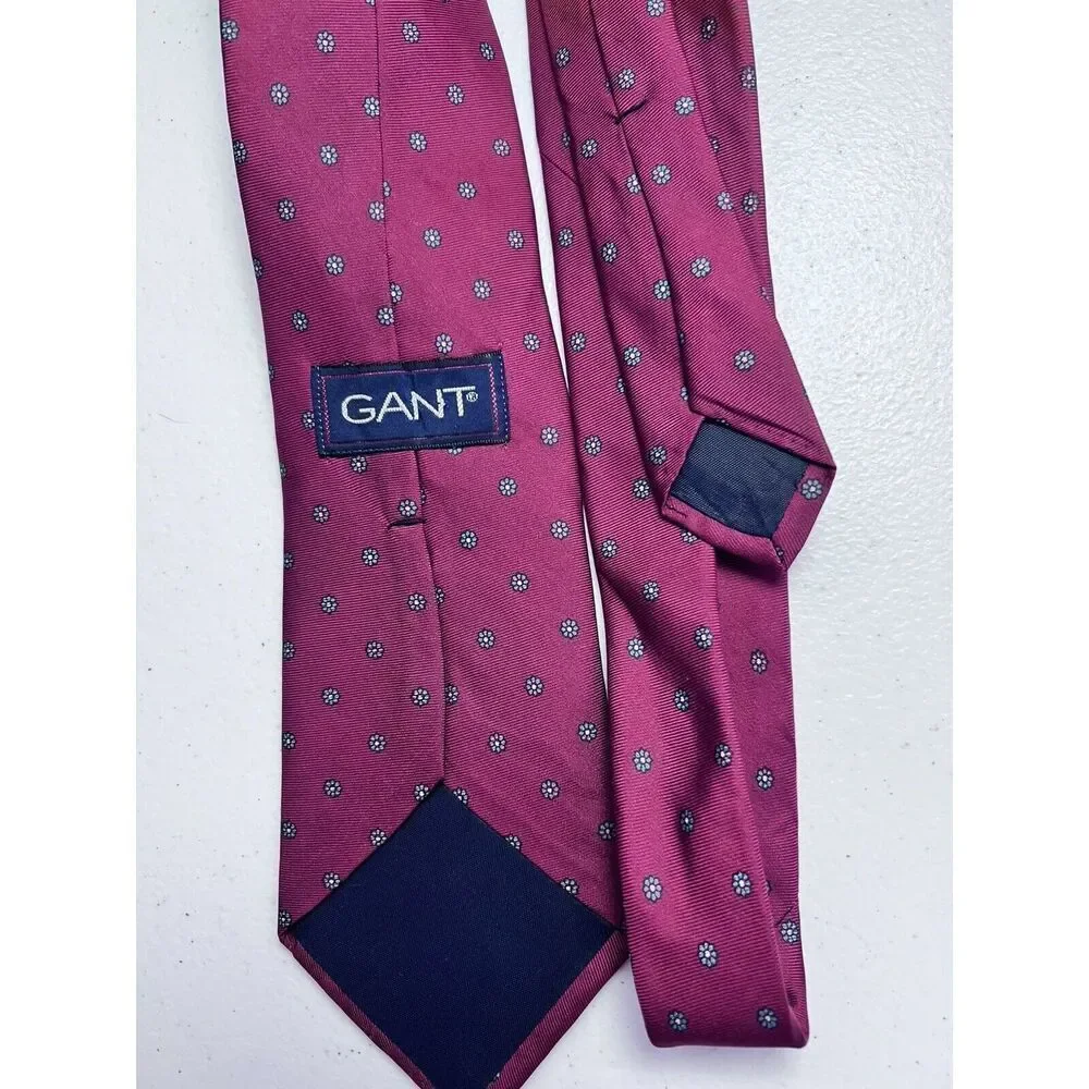 Gant Red Men’s Tie‎ Flower 3 1/2”